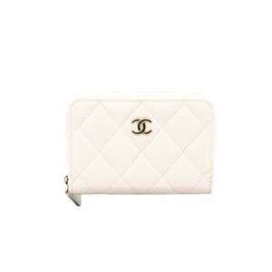 CHANEL White Caviar Leather Wallet